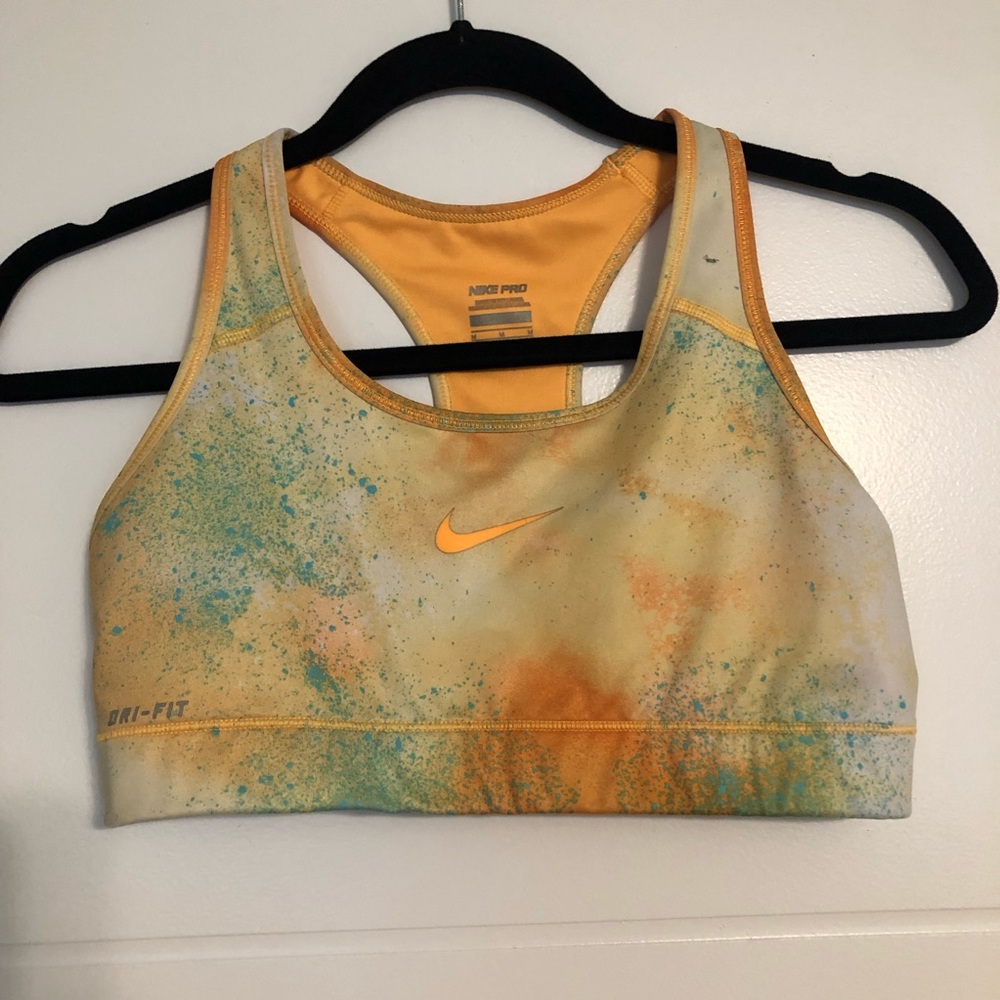 Nike pro sports bra